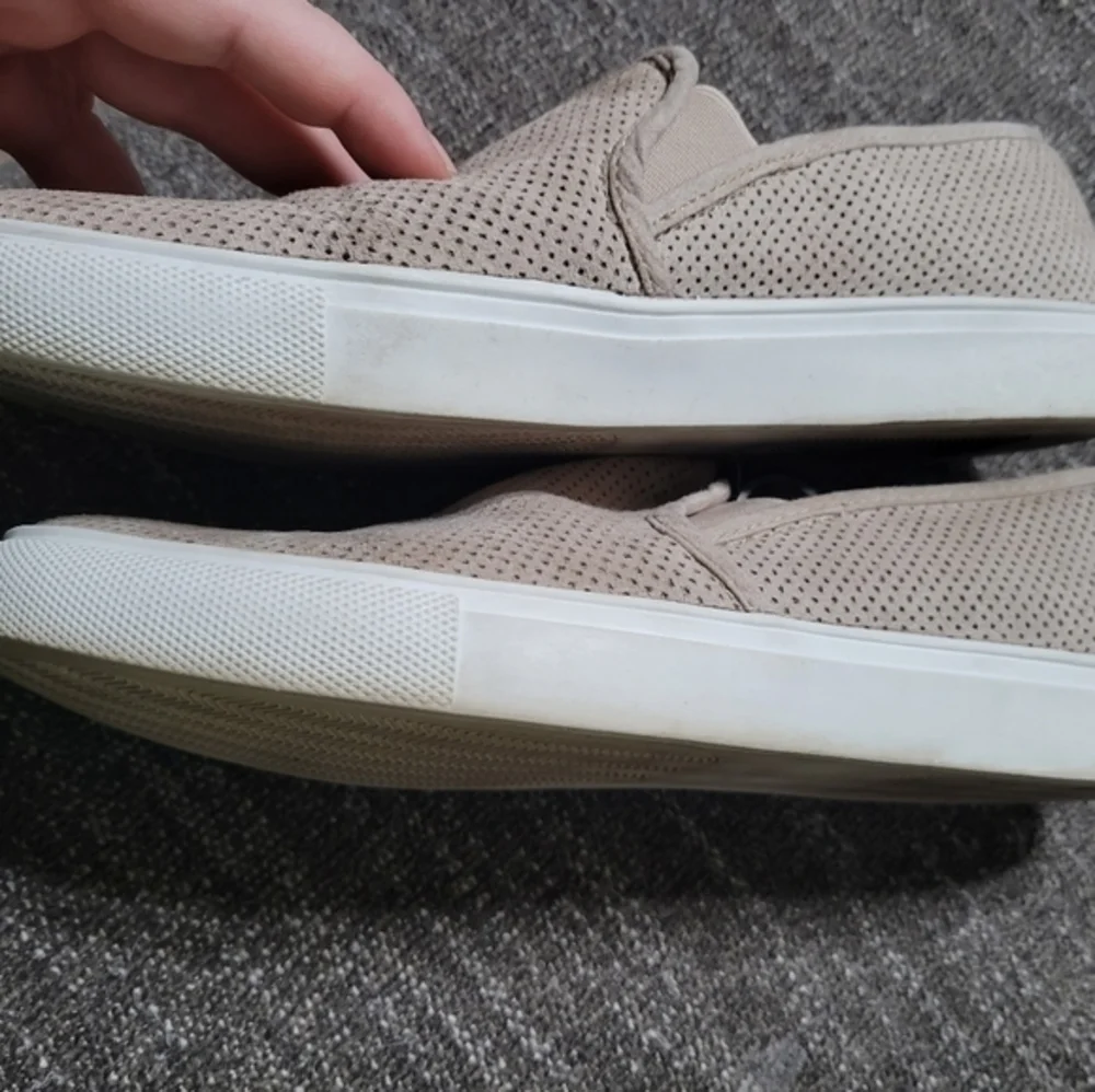 Steve Madden Zarray size 9.5 ladies slip on shoes‎